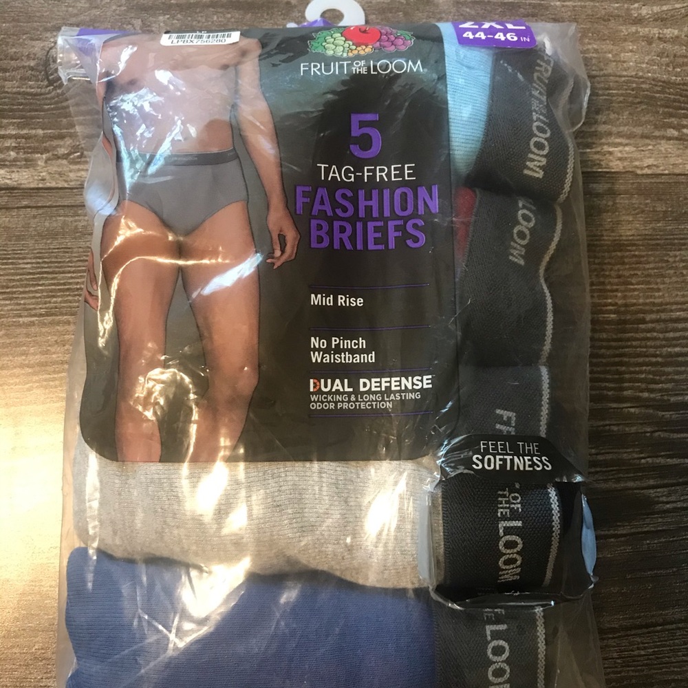 Men brief